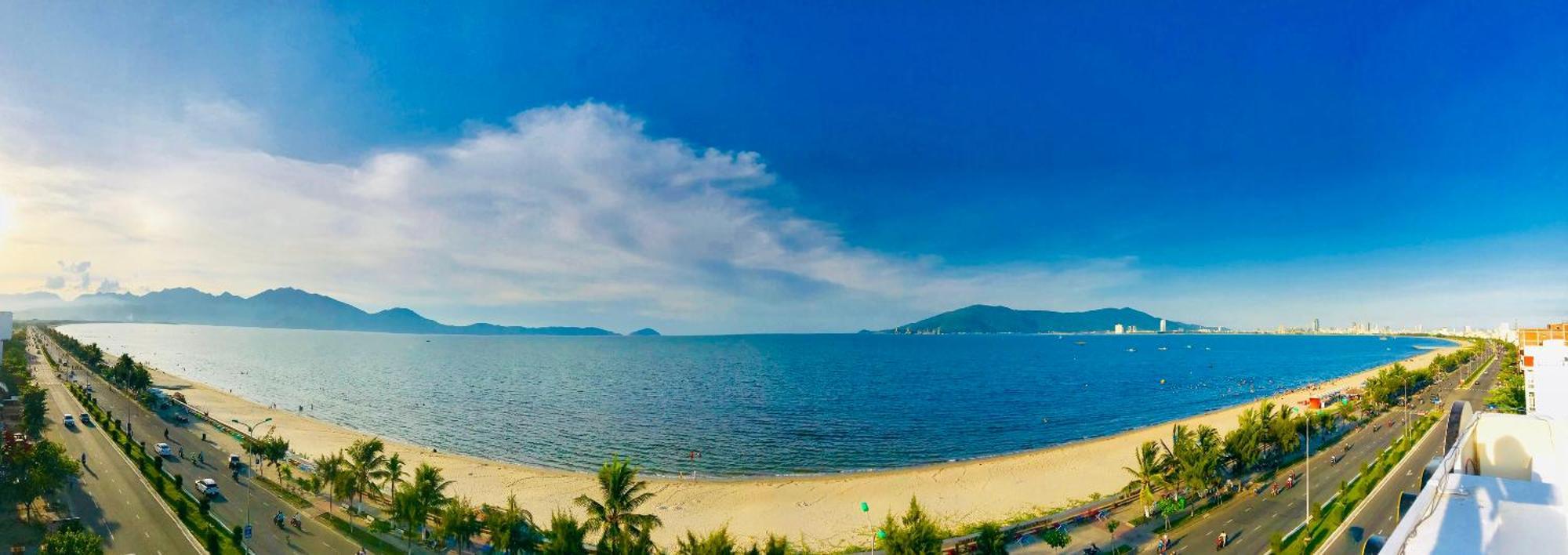Dana Beach Motel Da Nang Bagian luar foto