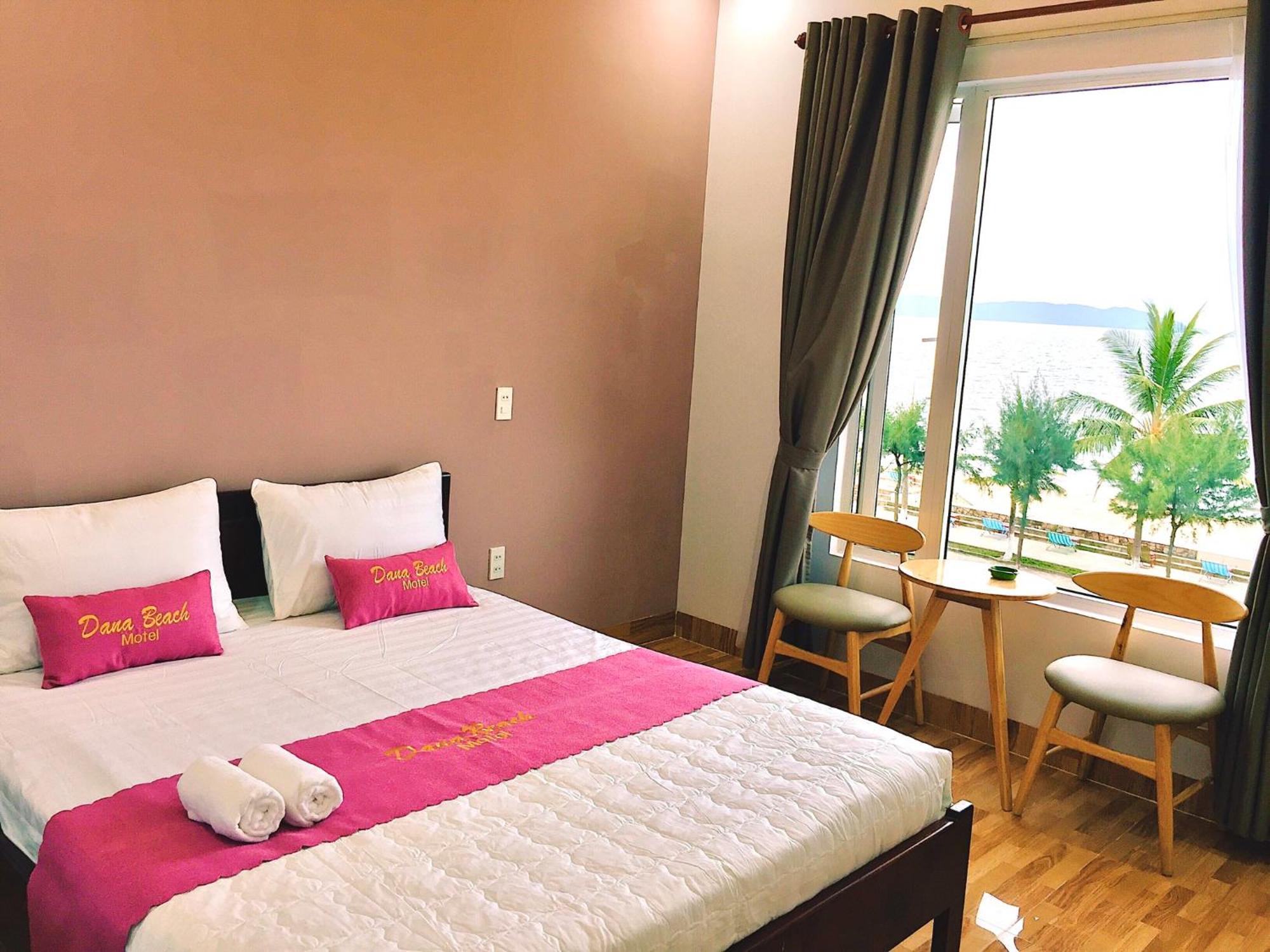 Dana Beach Motel Da Nang Bagian luar foto