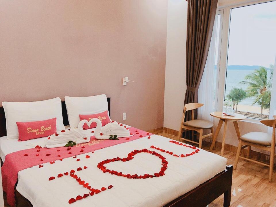 Dana Beach Motel Da Nang Bagian luar foto
