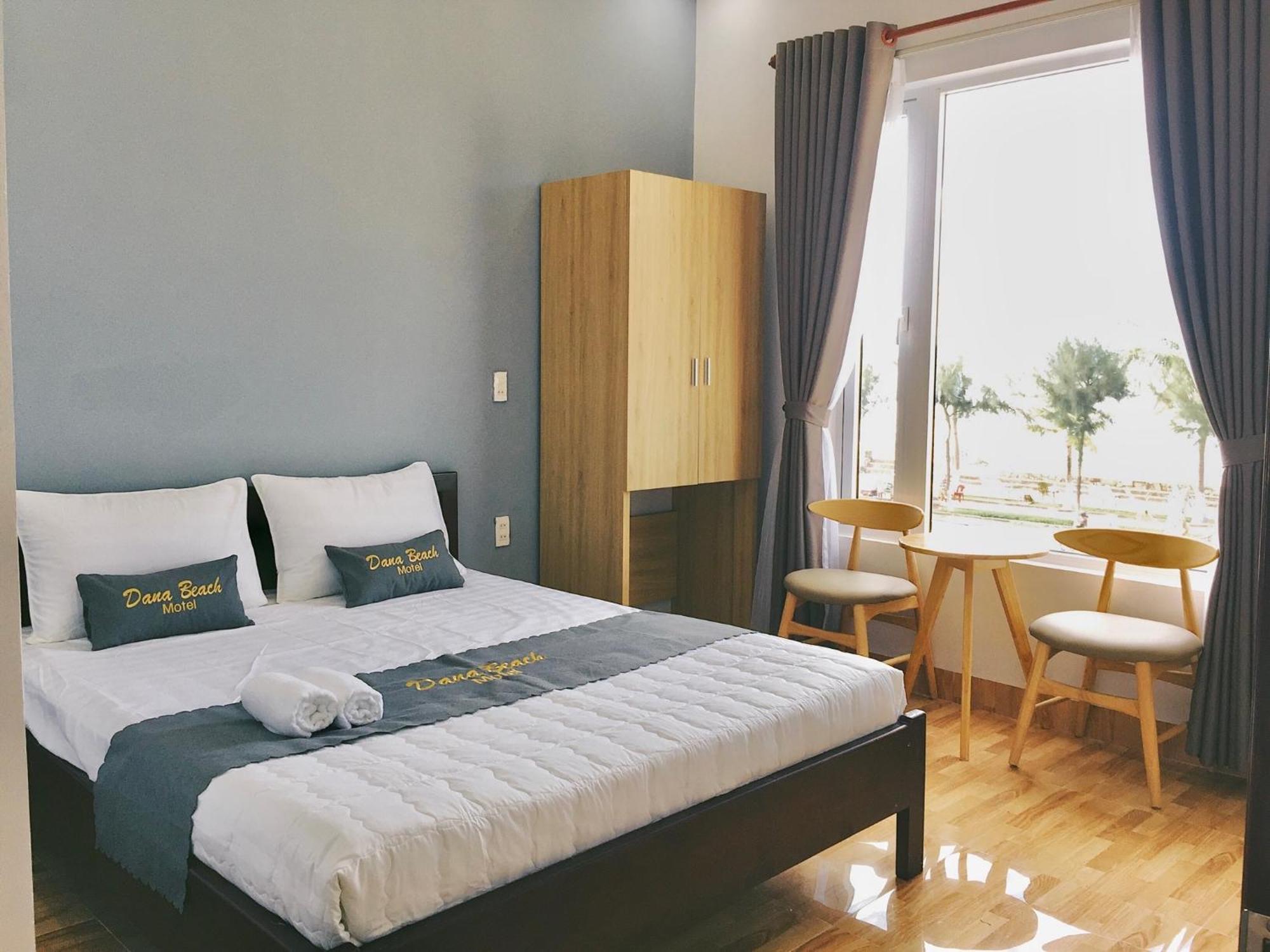 Dana Beach Motel Da Nang Bagian luar foto